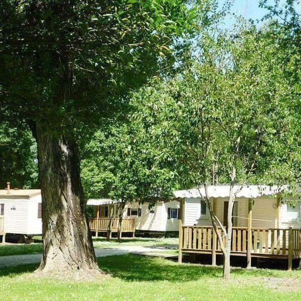 Camping Du Lion Bourg-Saint-Andéol Exterior foto