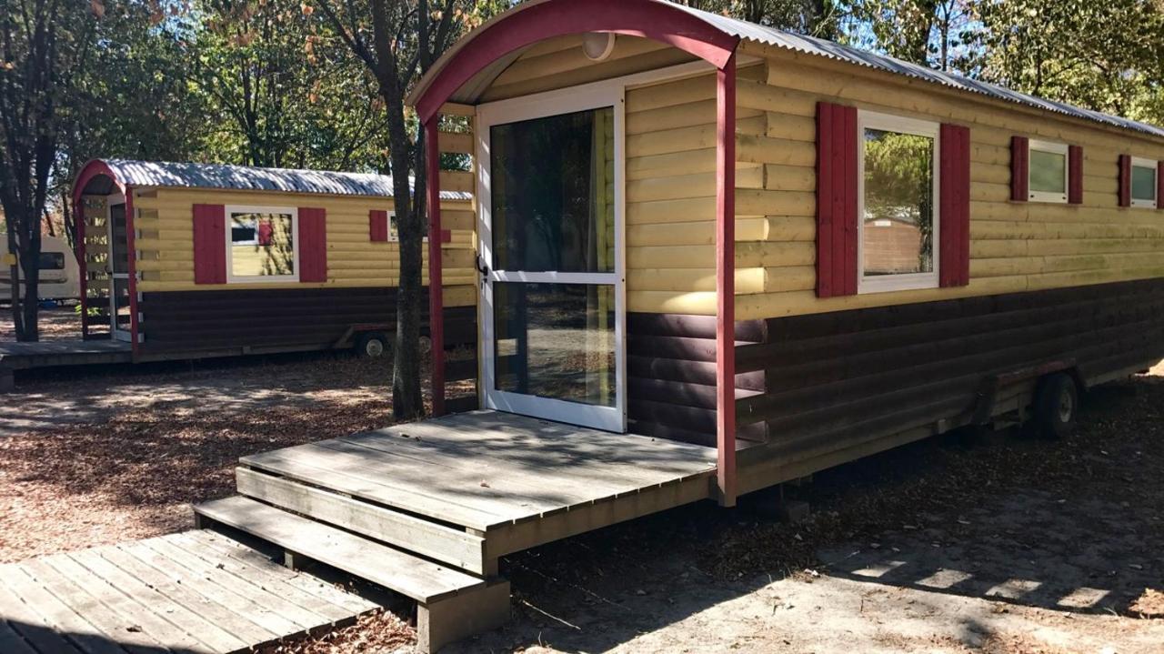 Camping Du Lion Bourg-Saint-Andéol Exterior foto